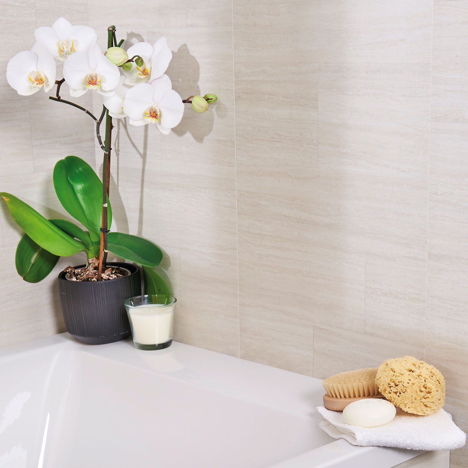 White Dune Marble 8mm bathroom panels from Marbrex installed in a bathroom